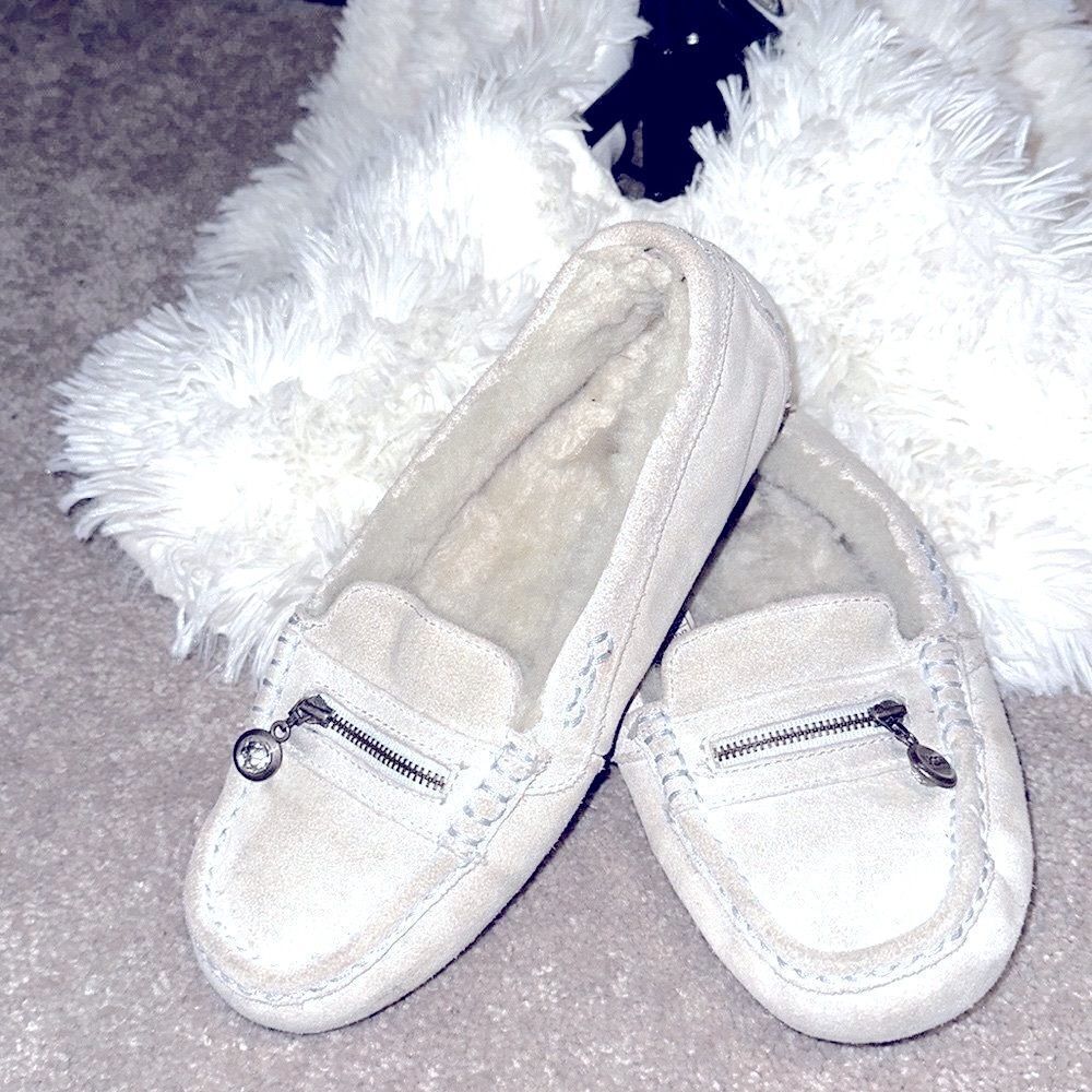 Ugg Ansley Charm Slippers!